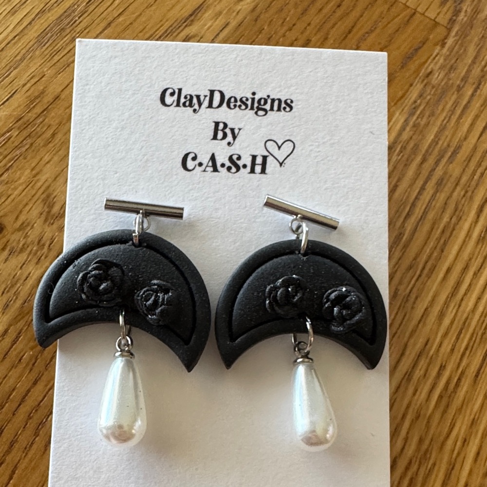 Black and Silver Earrings with Pearl Drop - Picture 1 of 1